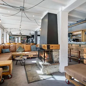 - Les Melezes Hotel